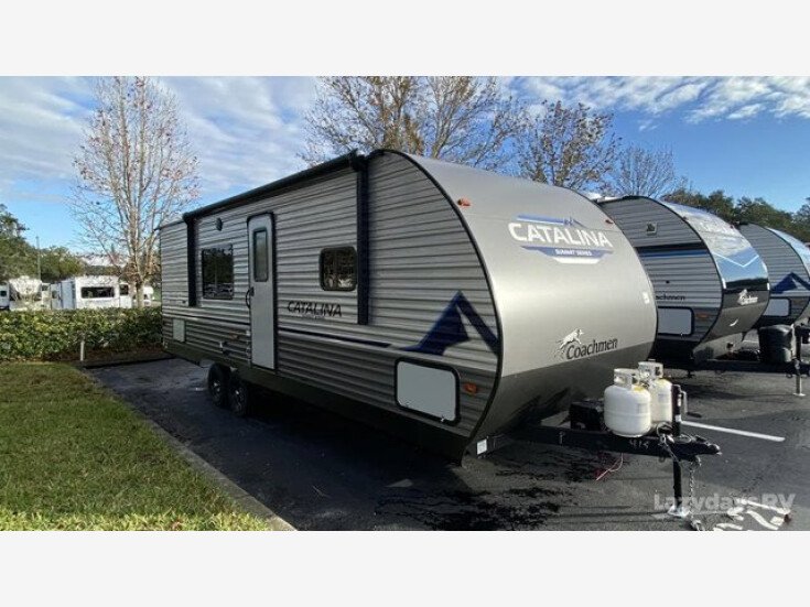 Thumbnail Photo undefined for New 2023 Coachmen Catalina 261BH